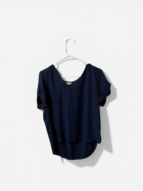 Relaxed Navy Short-Sleeve V-Neck Blouse